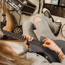 Enya Nova Go SP1 western-guitar sort