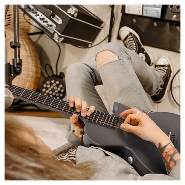 Enya Nova Go SP1 western-guitar sort
