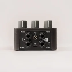 Universal Audio UAFX Galaxy 74 Tape Echo &amp; Reverb